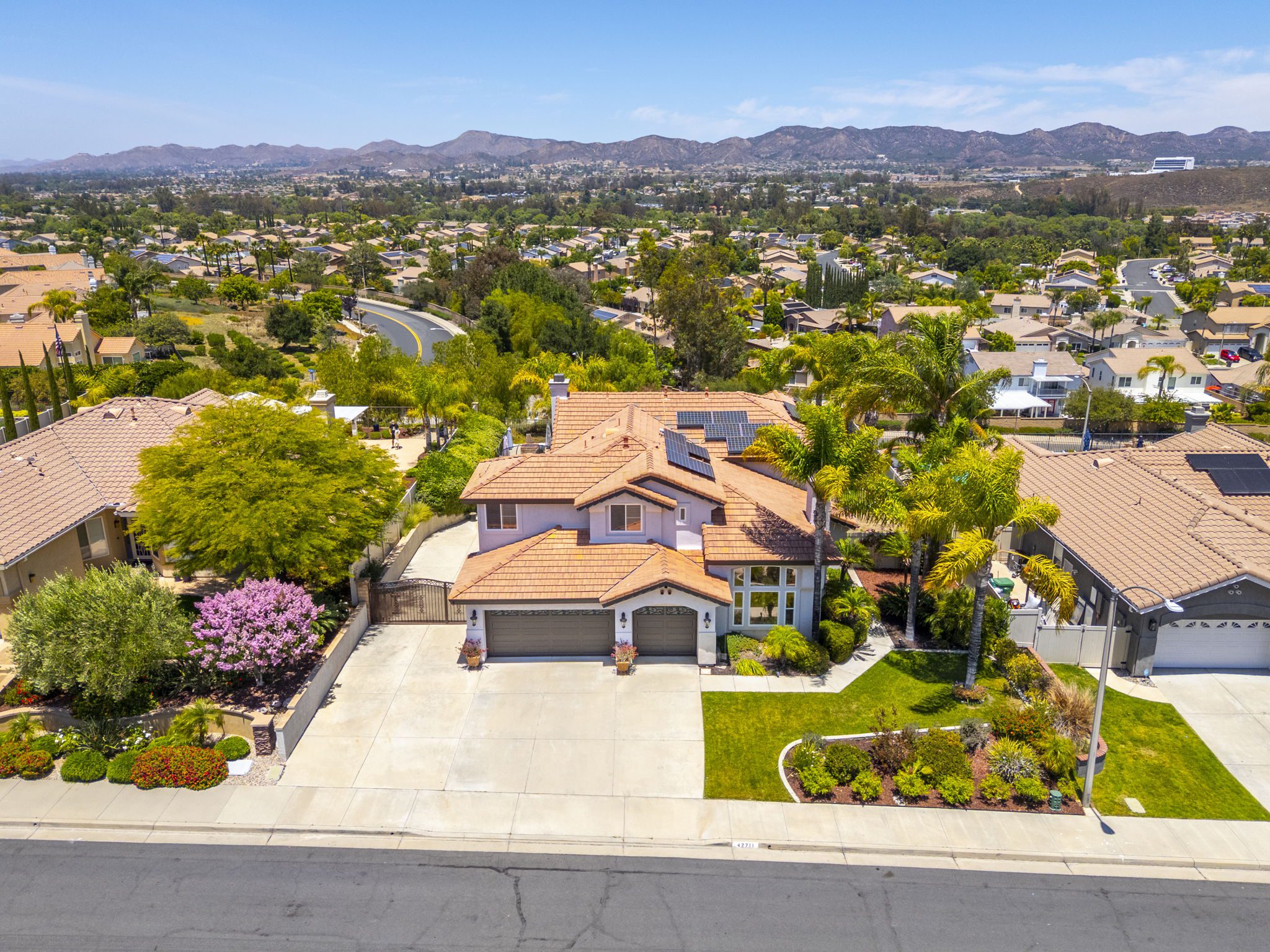 42711 Mountain Shadow Rd